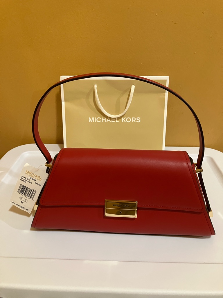 Michael Kors Ludlow Md Conv Shldr Crimson Leather Bag